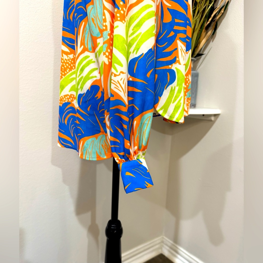 Flying Tomato Multicolor Abstract Print Button-Up Blouse - Picture 3 of 9